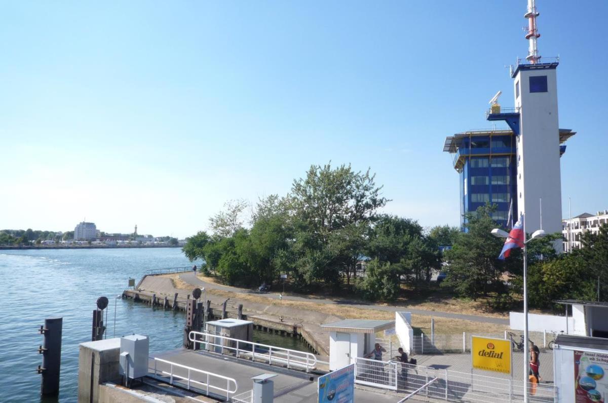 Lotsenhaus/Ostseetoern Rostock Exterior foto
